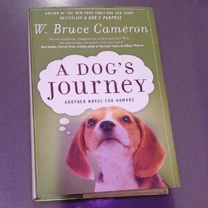 A Dog's Journey by - Green Cover